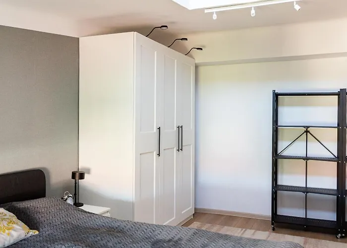 First Place Varsavia